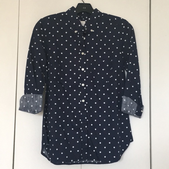 GAP Tops - NEW! GAP navy & polka dot button down shirt